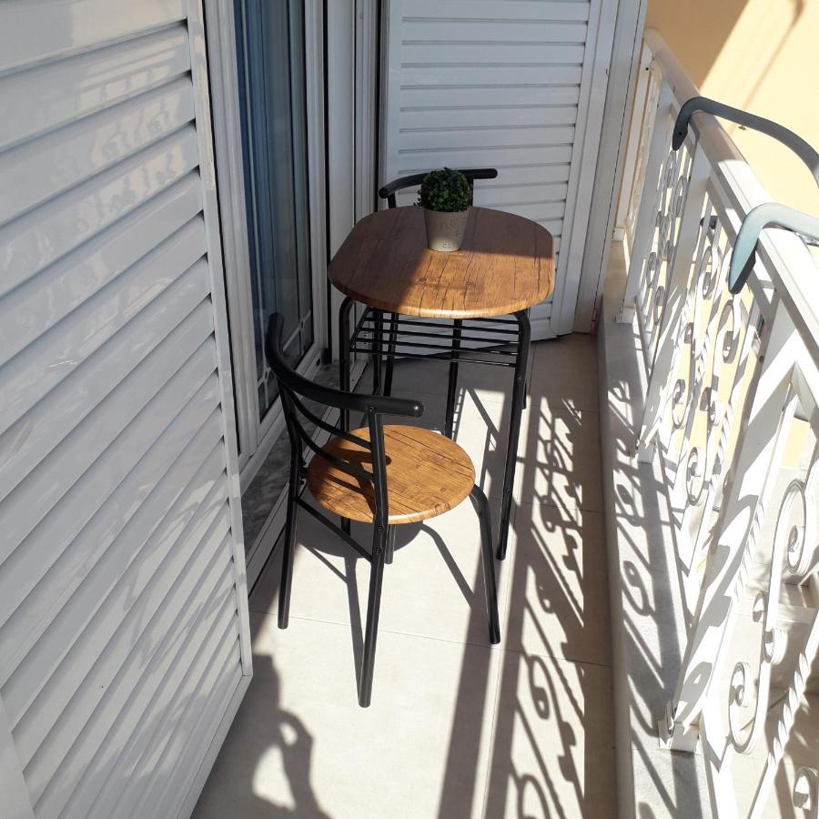 House Dilena Tsimtsiri Luxury Apartment 2 利迈纳里亚 外观 照片