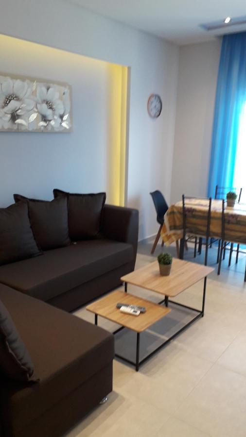 House Dilena Tsimtsiri Luxury Apartment 2 利迈纳里亚 外观 照片